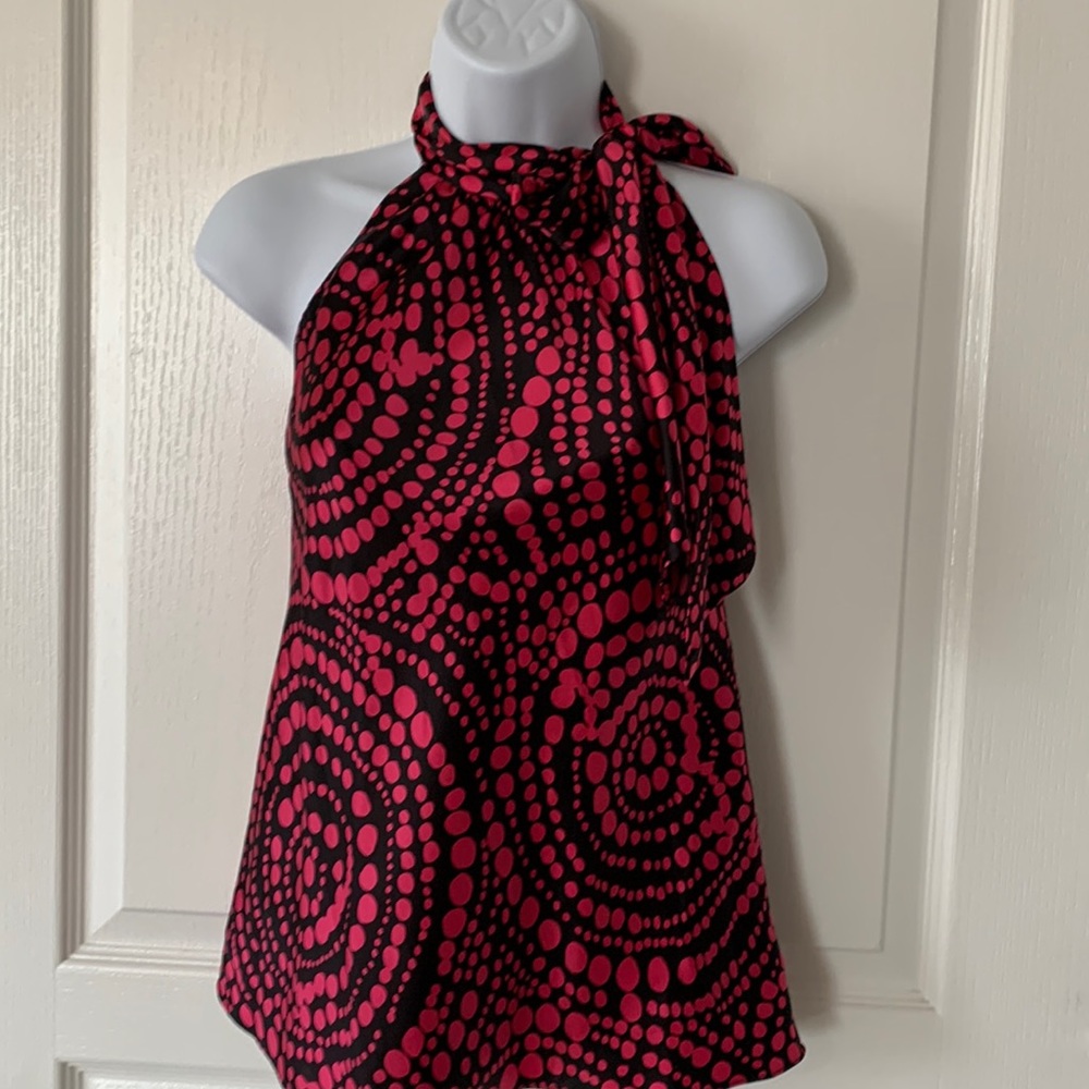 Black and pink polkadotted sleeveless blouse by INC